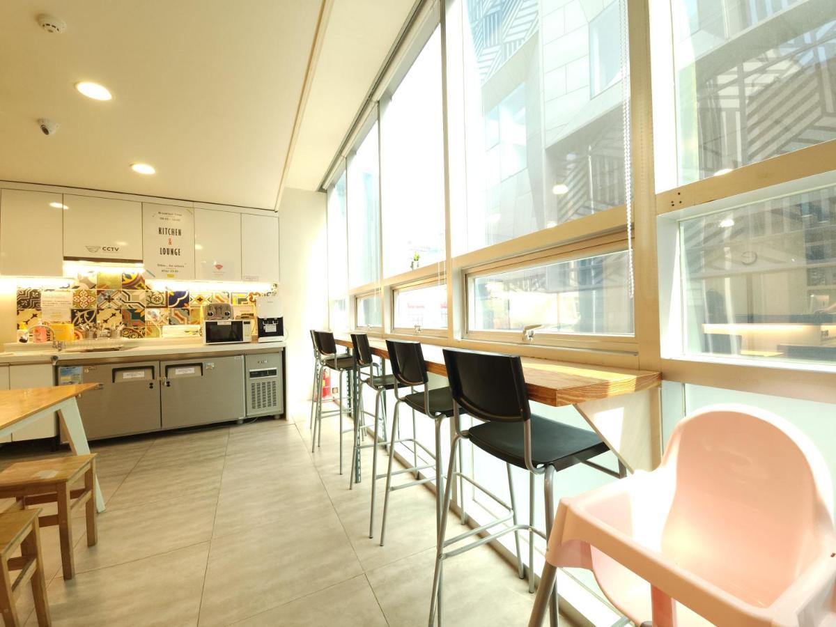 Oyo Hostel Myeongdong 1 Сеул Екстер'єр фото