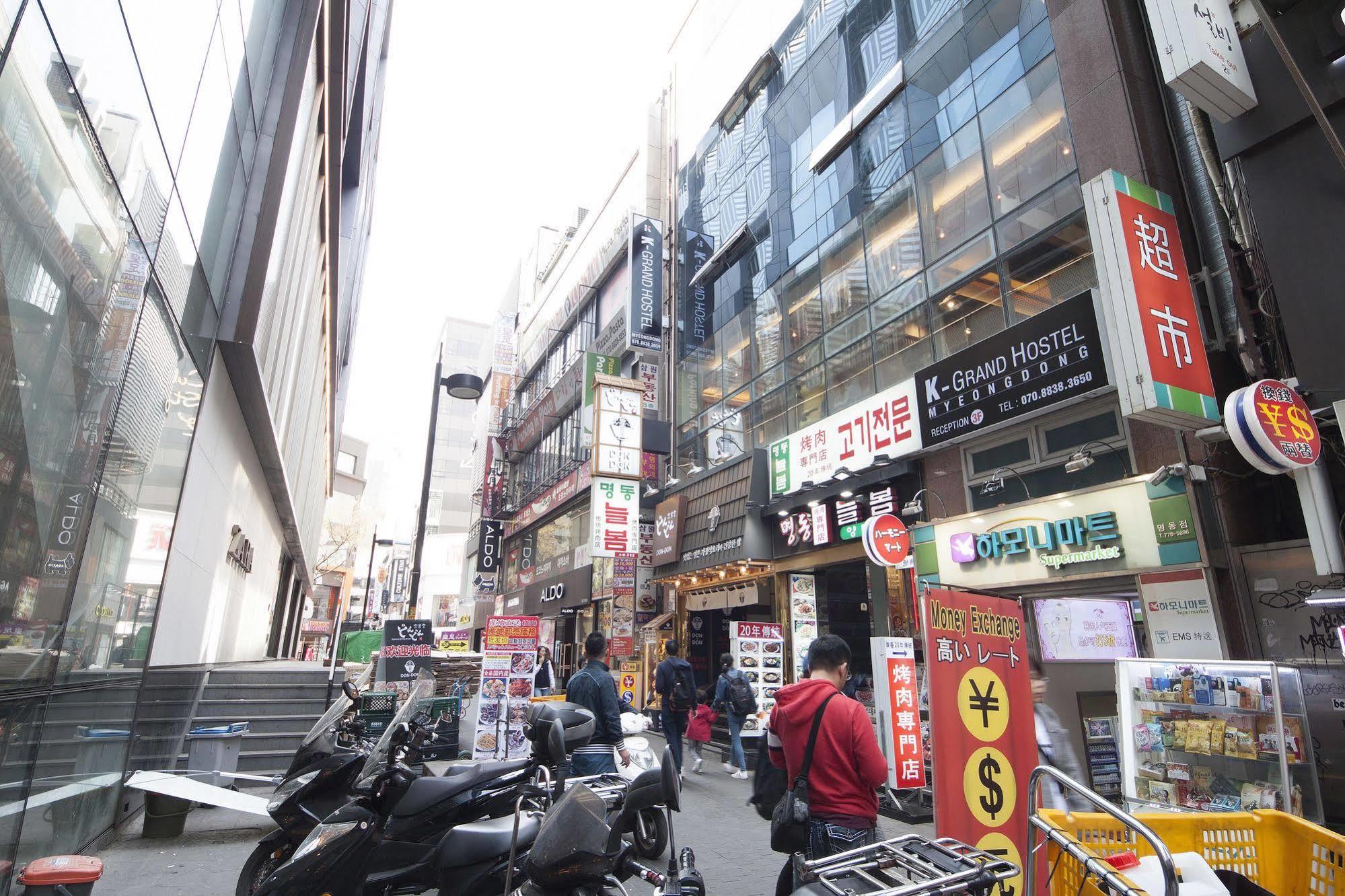 Oyo Hostel Myeongdong 1 Сеул Екстер'єр фото